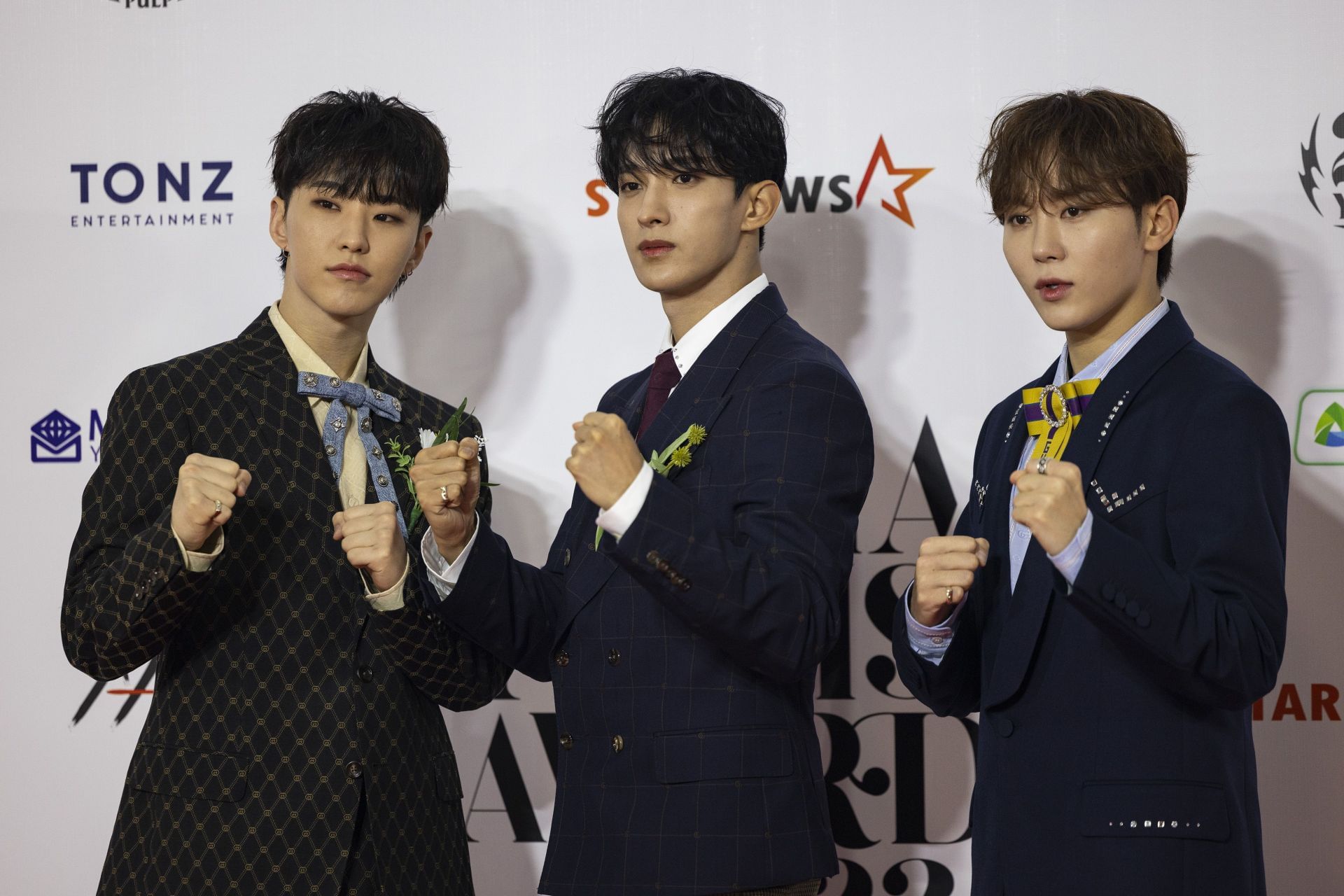 7 bestdressed males at Asia Artist Awards