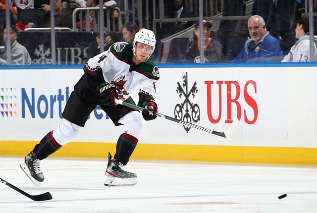 Arizona Coyotes v New York Islanders