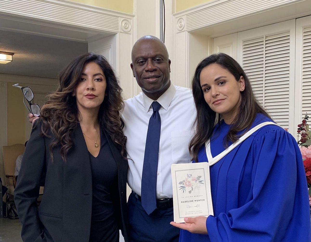 Braugher posing with the characters Rosa and Amy from Brooklyn Nine-Nine (Image via Instagram/@andrebraugher)