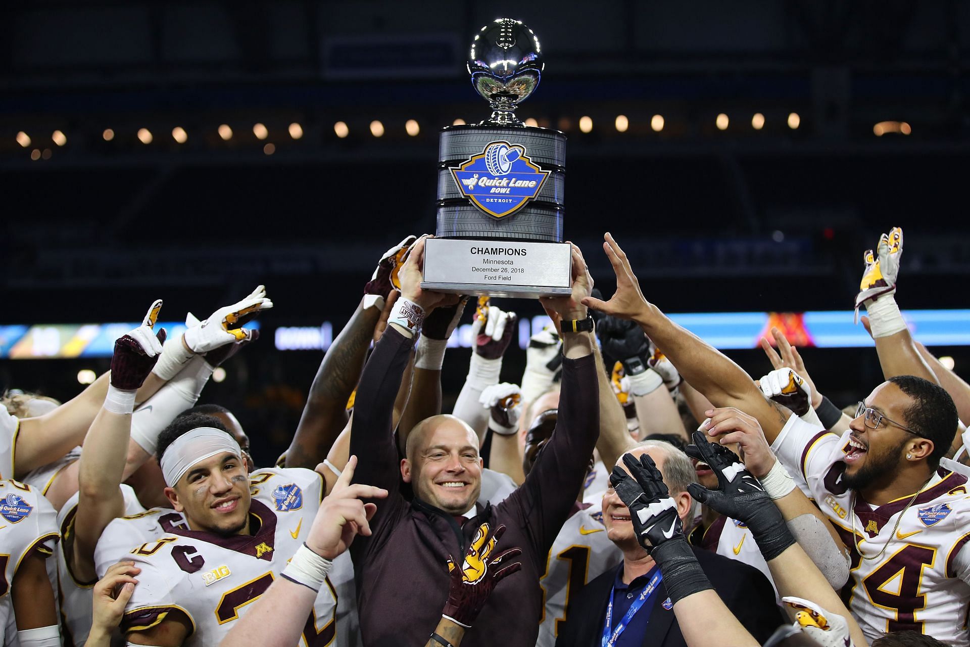 What is the Quick Lane Bowl in college football? Date, venue, history