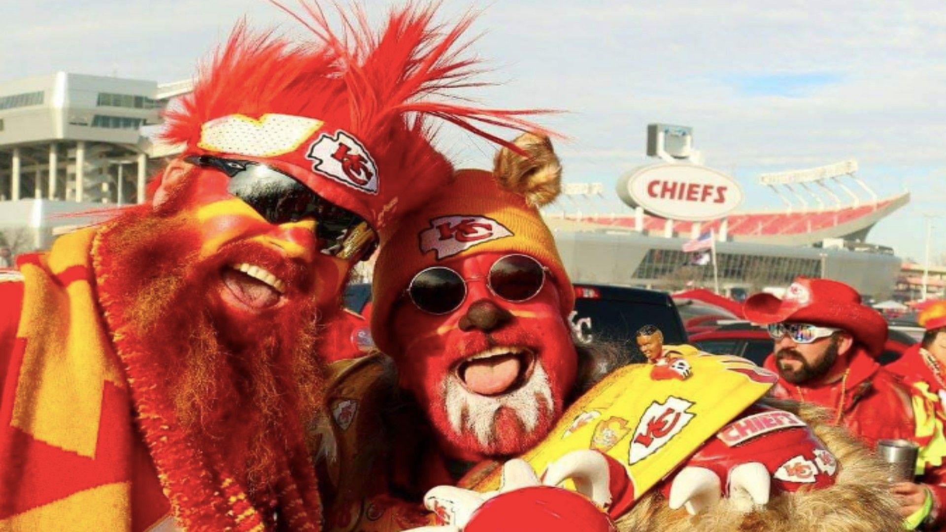 Chiefs superfan Danile Nelson (R)  killed in tragic crash (Image via Alex Love/X)