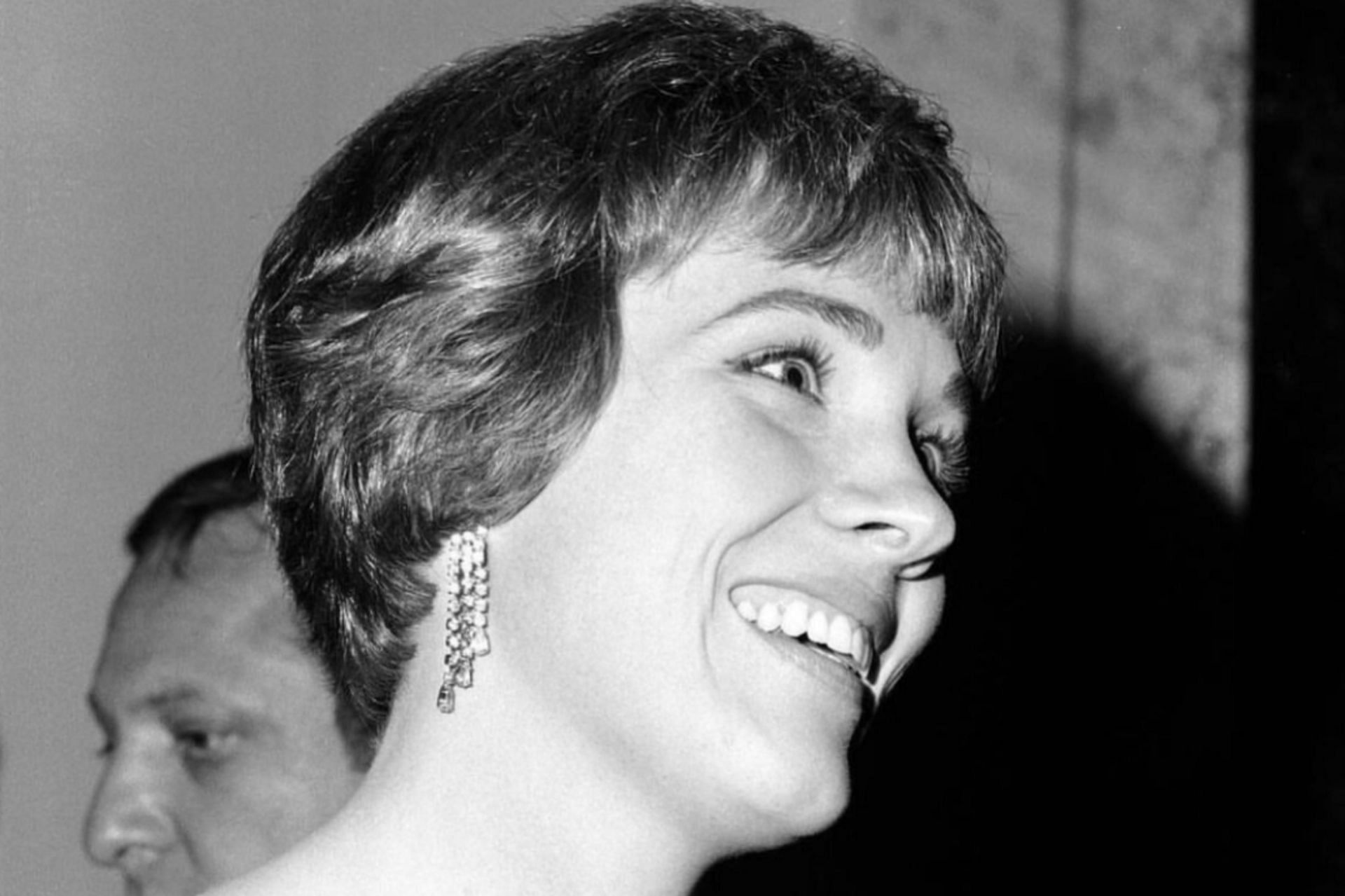 Julie Andrews (Image via Instagram/@filmofjulie)