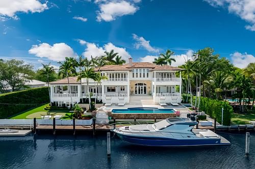 Posada's stunning $19,900,000 Miami mansion (image credit: Mansion Global)