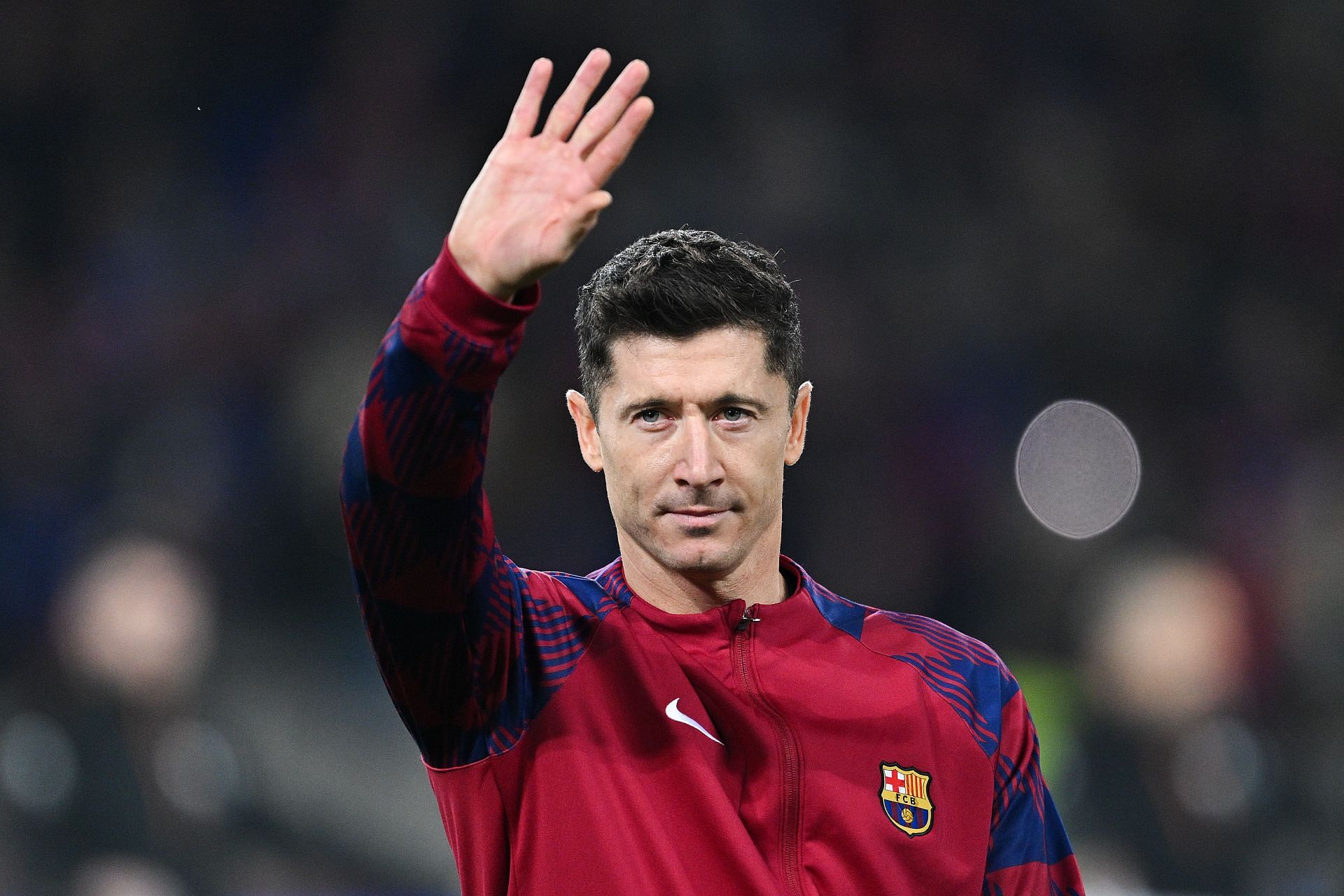 Robert Lewandowski wanted to link up with Lionel Messi.