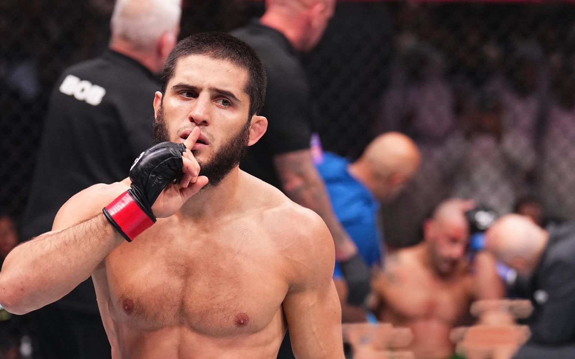 Could Islam Makhachev surpass Khabib Nurmagomedov&#039;s legacy in 2024? [Image Credit: @ufc on X]