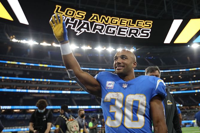 NFL DFS Lineup: Week 15 Chargers-Raiders top picks for DraftKings and FanDuel TNF ft. Austin Ekeler