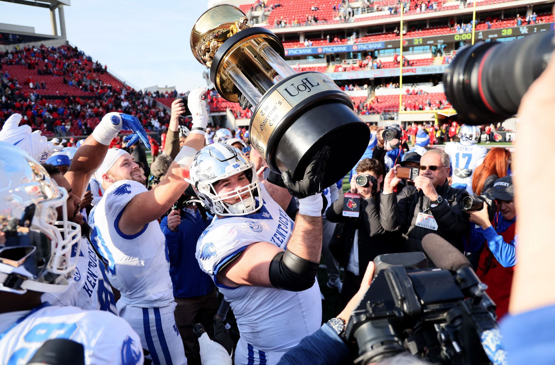 Kentucky Football Coaching Staff 2023