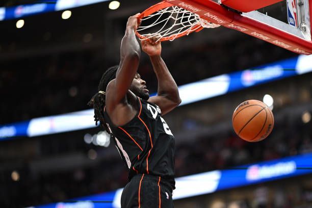 Rochester native Isaiah Stewart signs contract extension with