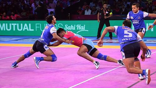 Surender Nada for Bengaluru Bulls (Image via Pro Kabaddi League)