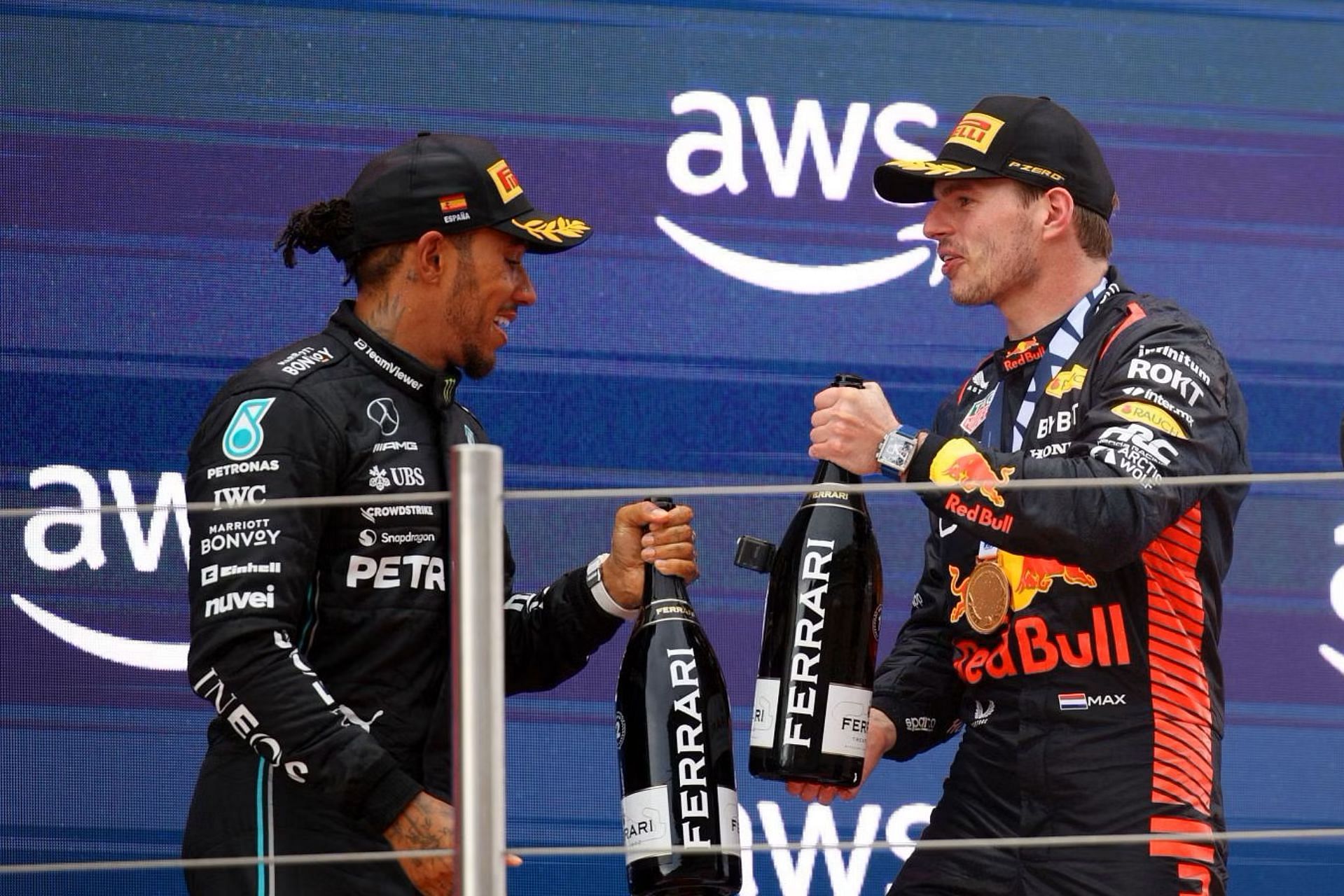 Lewis Hamilton (L) and Max Verstappen (R) (Collage via Sportskeeda)