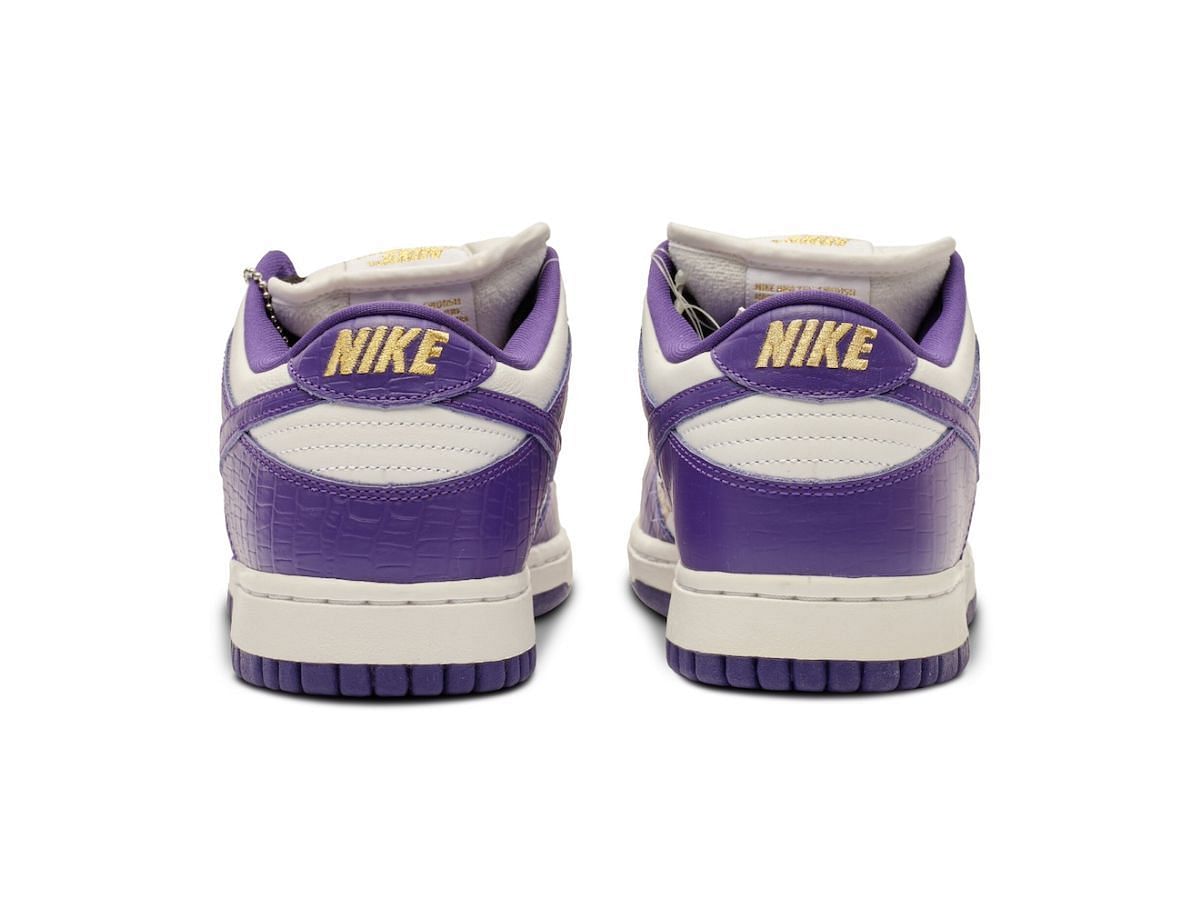 Supreme x Nike SB Dunk Low &ldquo;Court Purple&rdquo; Sample auction (Image via Sneaker News)