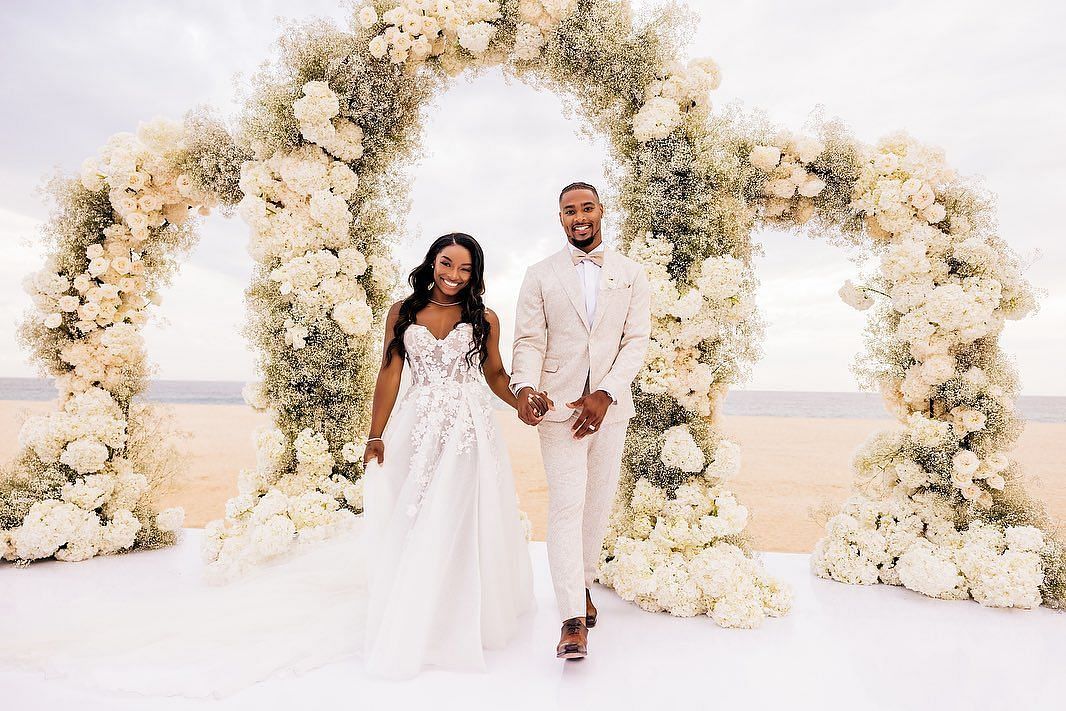 Simone Biles and Jonathan Owens on wedding (Image via Instagram/Simone Biles)