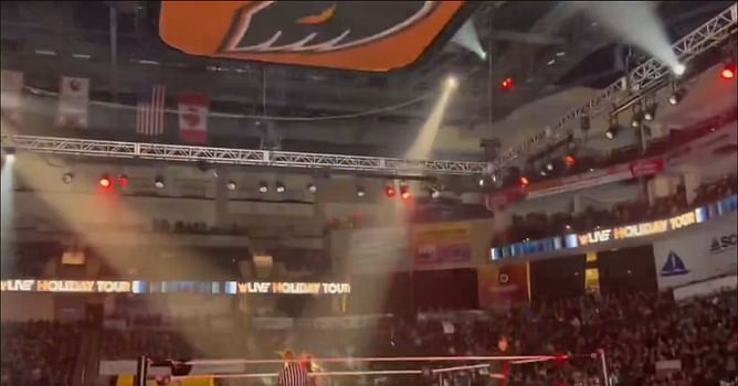 [WATCH] 34-year-old WWE Superstar tears fan sign that complemented her for her looks
