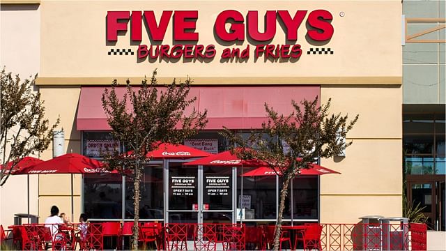 Fact Check: Is Five Guys closing down all its locations in the US 