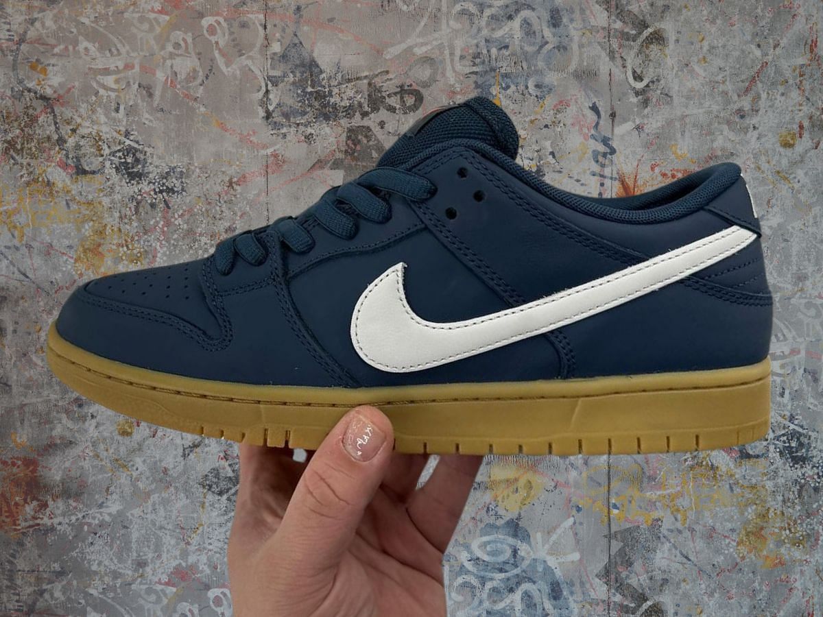 Nike SB Dunk Low Navy/White-Gum Light Brown sneakers: Where to get