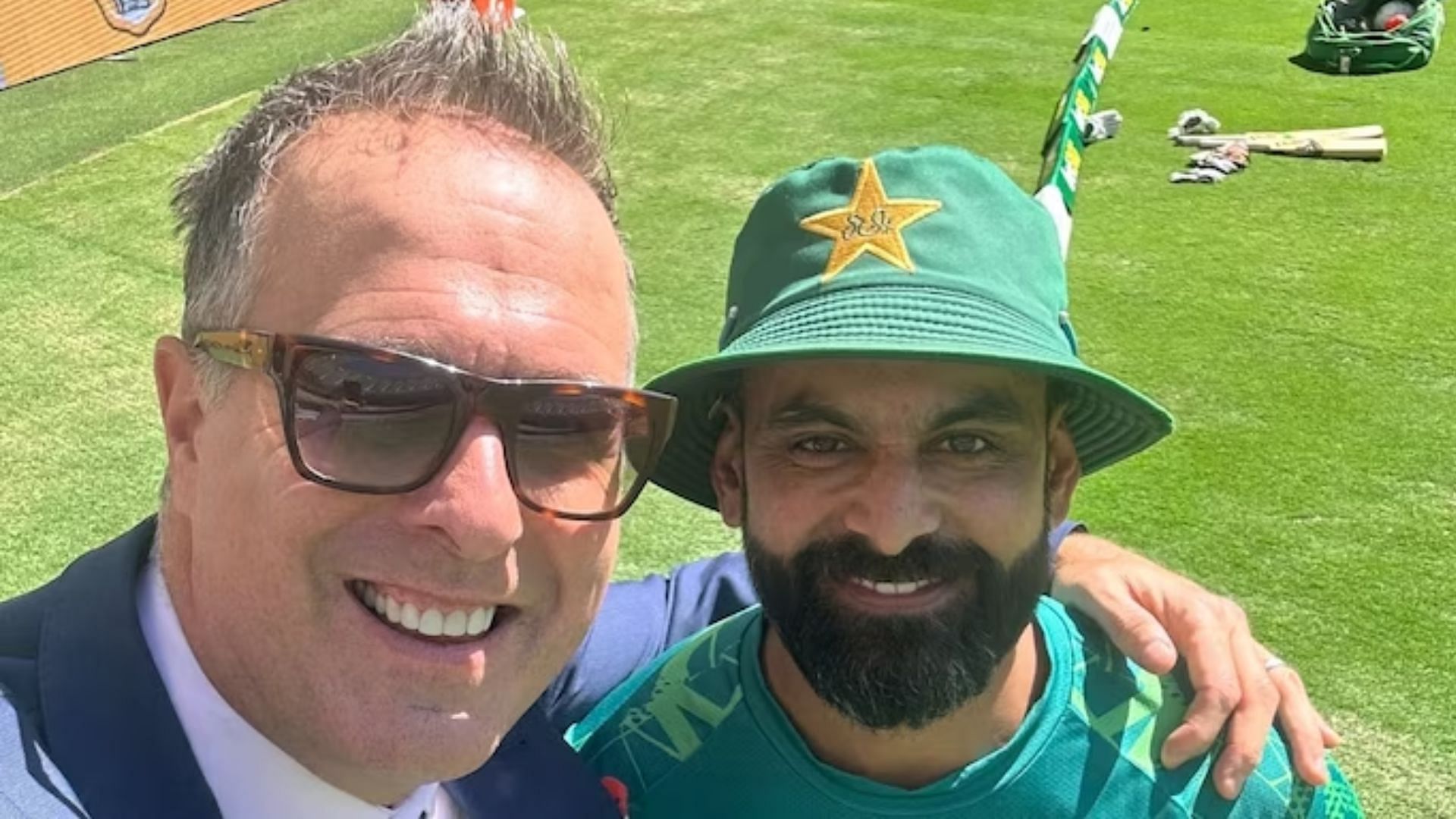 Michael Vaughan (L) &amp; Mohammad Hafeez (P.C.:Vaughan X)