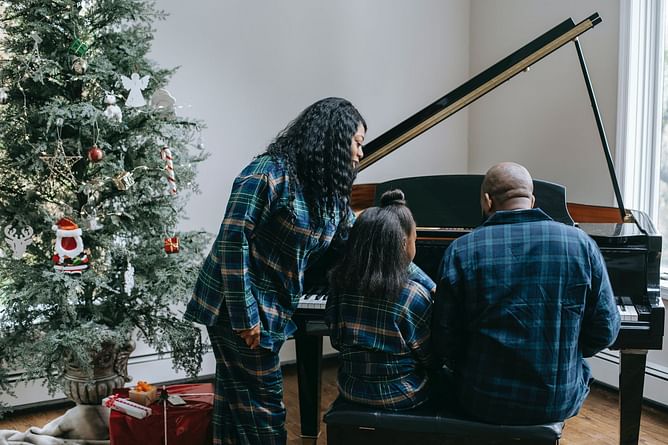 How can Christmas music help your mental health dance to the tunes?