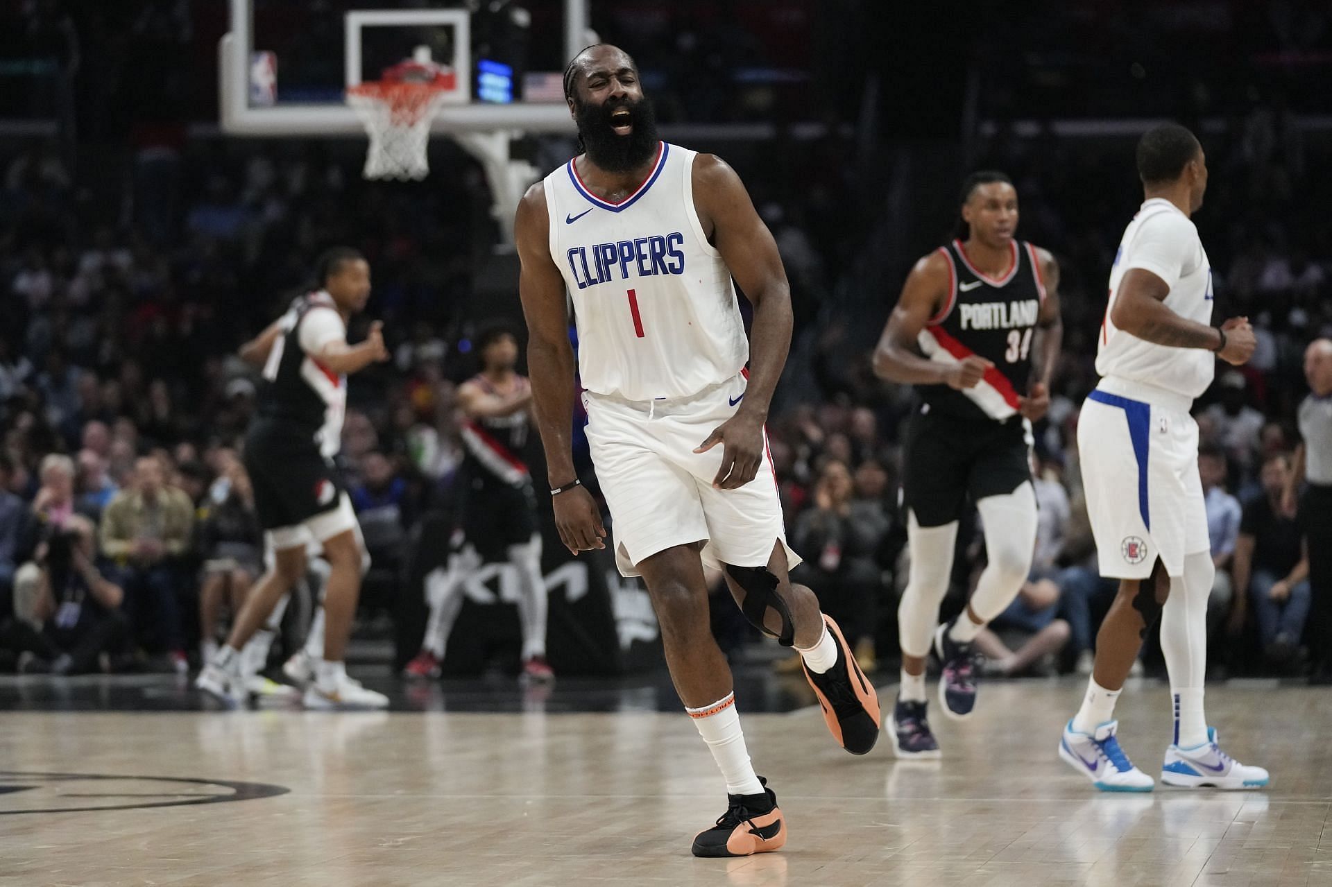 LA Clippers Injury Report (Dec. 12): Latest update on Paul George and James Harden