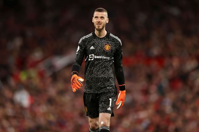 "Yeah, I would" - Alan Shearer tells Premier League side to sign former Manchester United goalkeeper David de Gea