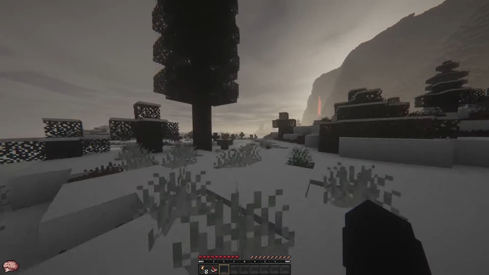 Fear Nightfall makes Minecraft a much more eerie and horrific experience (Image via Jyn/YouTube)