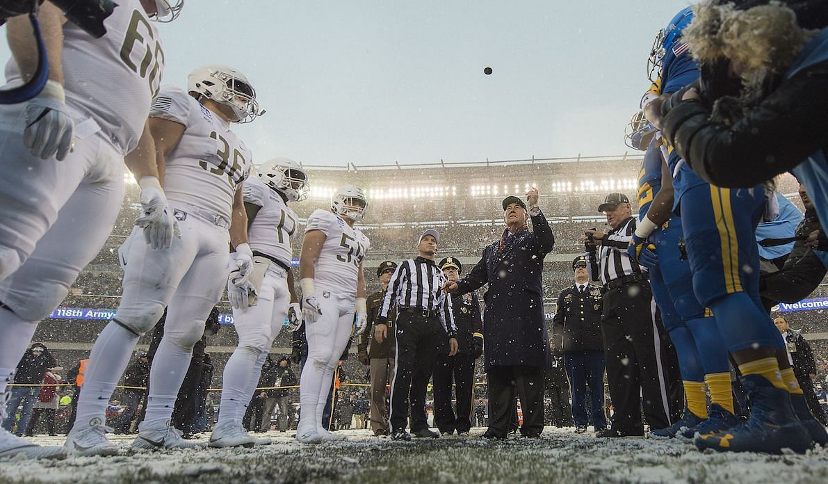 Who are the Army-Navy Football Game announcers today on CBS? All about ...