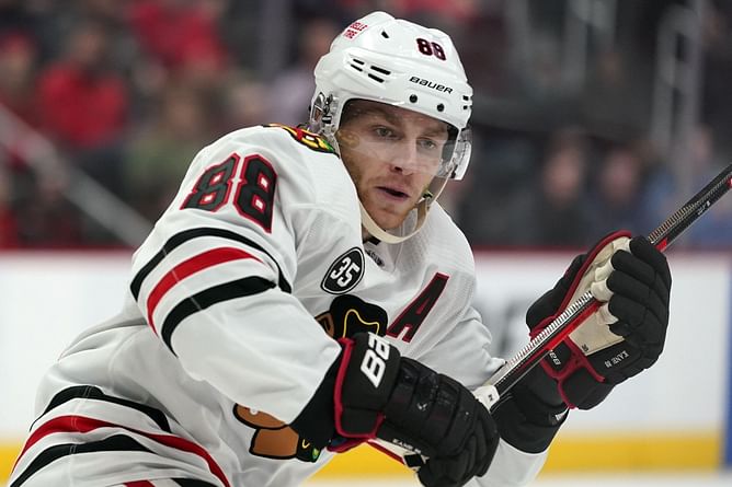 Blackhawks HC delivers hilarious response when asked about Patrick Kane's availability