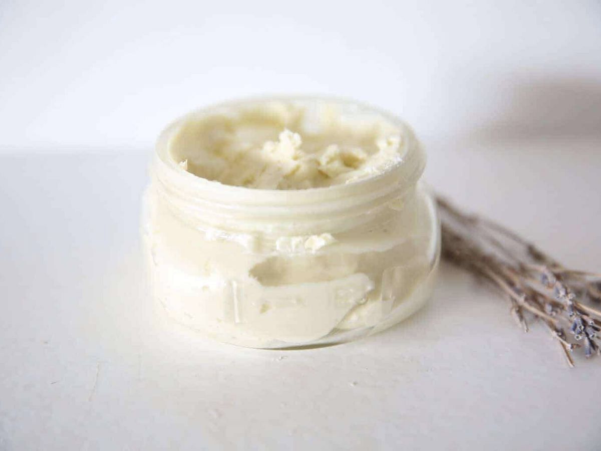 Shea butter and lavender oil moisturizer (Image via Sportskeeda)