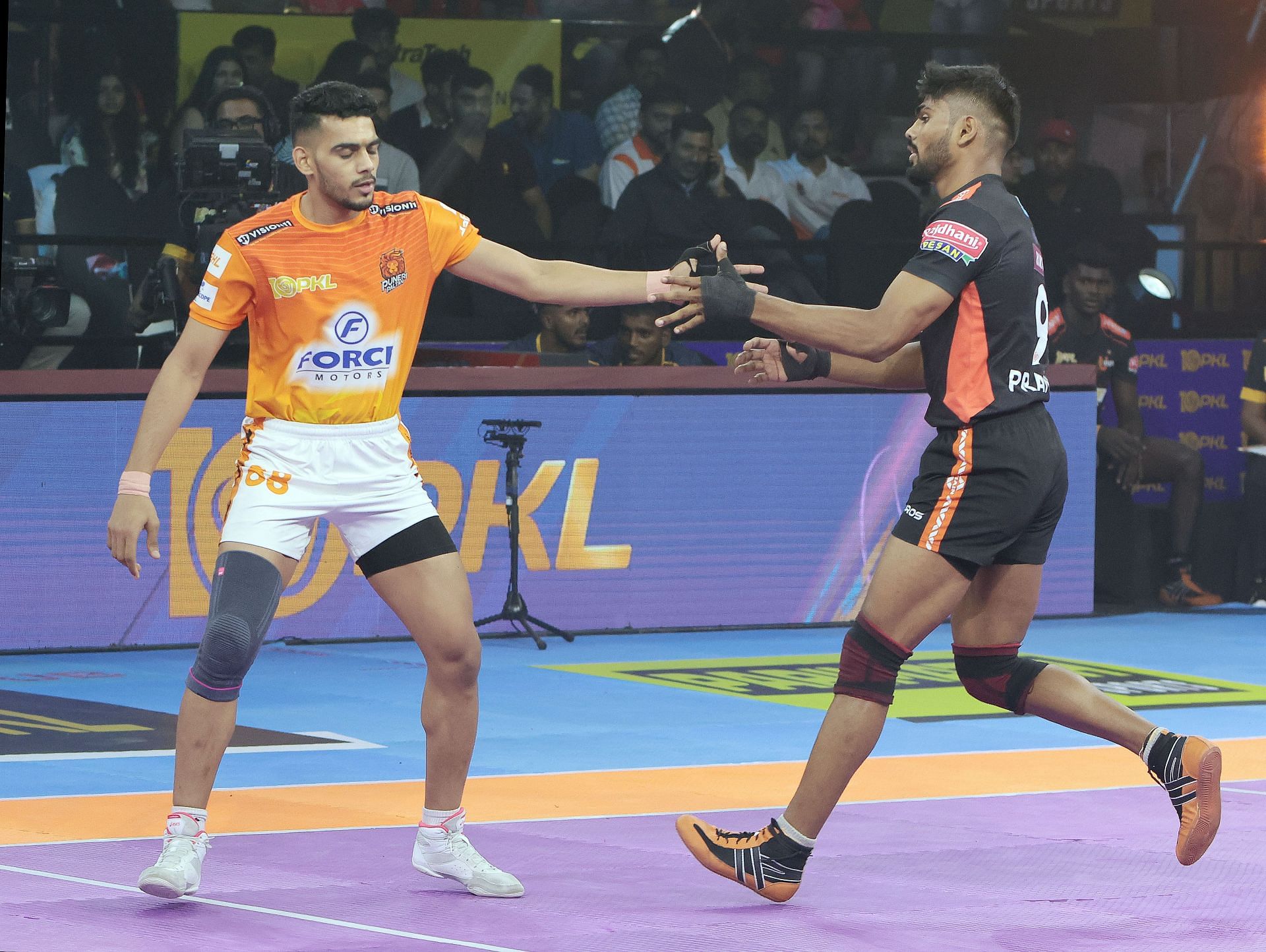 Mohit Goyat is playing his third successive season for Puneri Paltans in PKL 2023. 