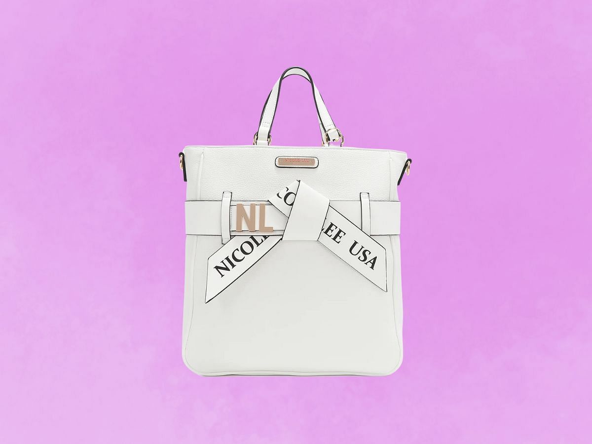 The White Zuri large tote bag (Image via Nicole Lee)