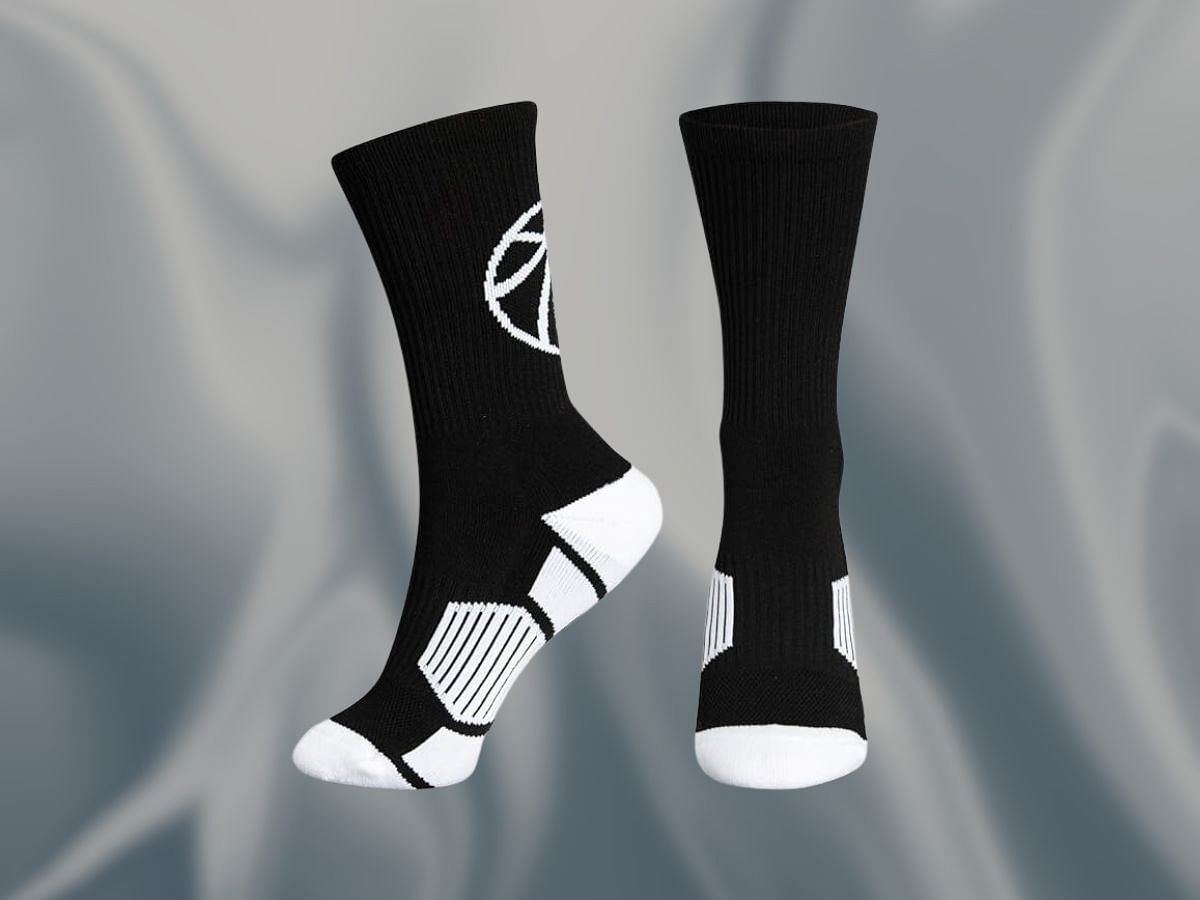 The ChalkTalk Sports basketball socks (Image via Amazon)