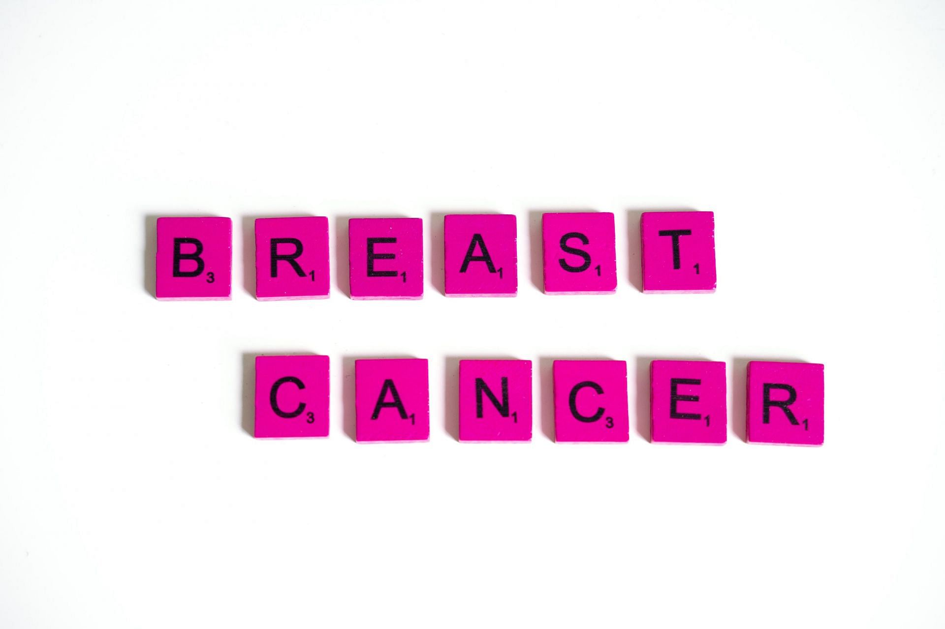 Beneficios de la vacunación contra el cáncer de mama (Fuente de la imagen a través de Pexels/Fotografía de Anna Tarazevic)