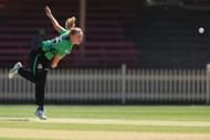 Kim Garth bowls: WBBL - Sydney Thunder v Melbourne Stars