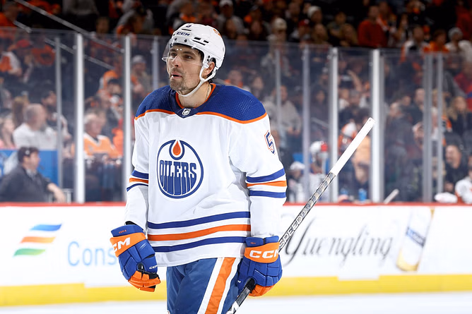 NHL Rumors: Arizona Coyotes in pursuit of $13,000,000 Edmonton Oilers defenseman
