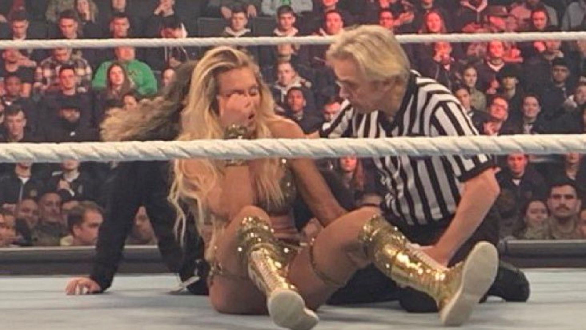 charlotte flair injured wwe smackdown