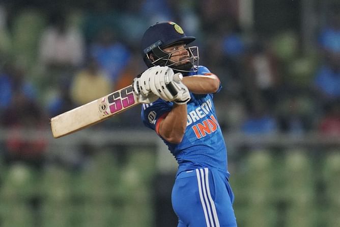"It's difficult to choose one, but still Rinku Singh" - Ashish Nehra on the youngster who impressed him the most in IND vs AUS T20I series
