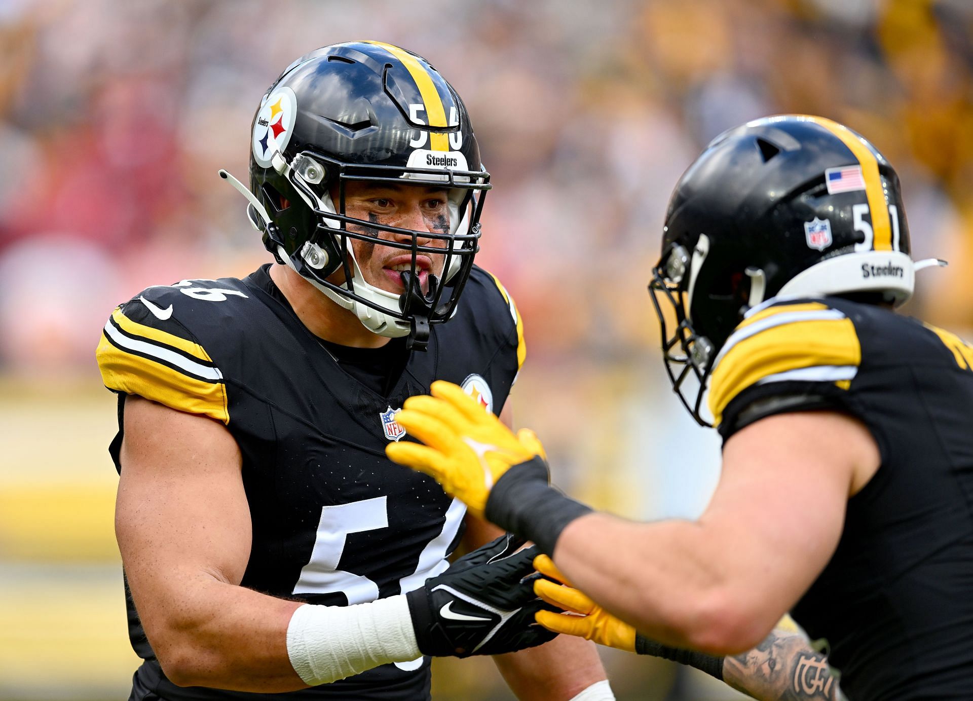 Alex Highsmith celebrates a sack during Arizona Cardinals vs. Pittsburgh Steelers