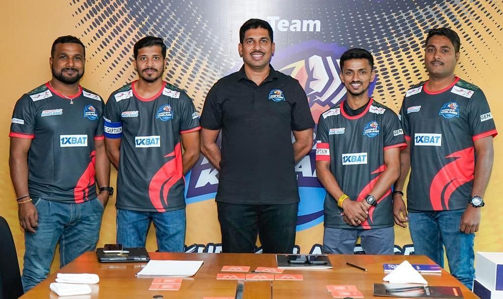 Mumbai Khiladis team owner (center) with members of the team during an announcement (Image Credits: X/Mumbai Khiladis)