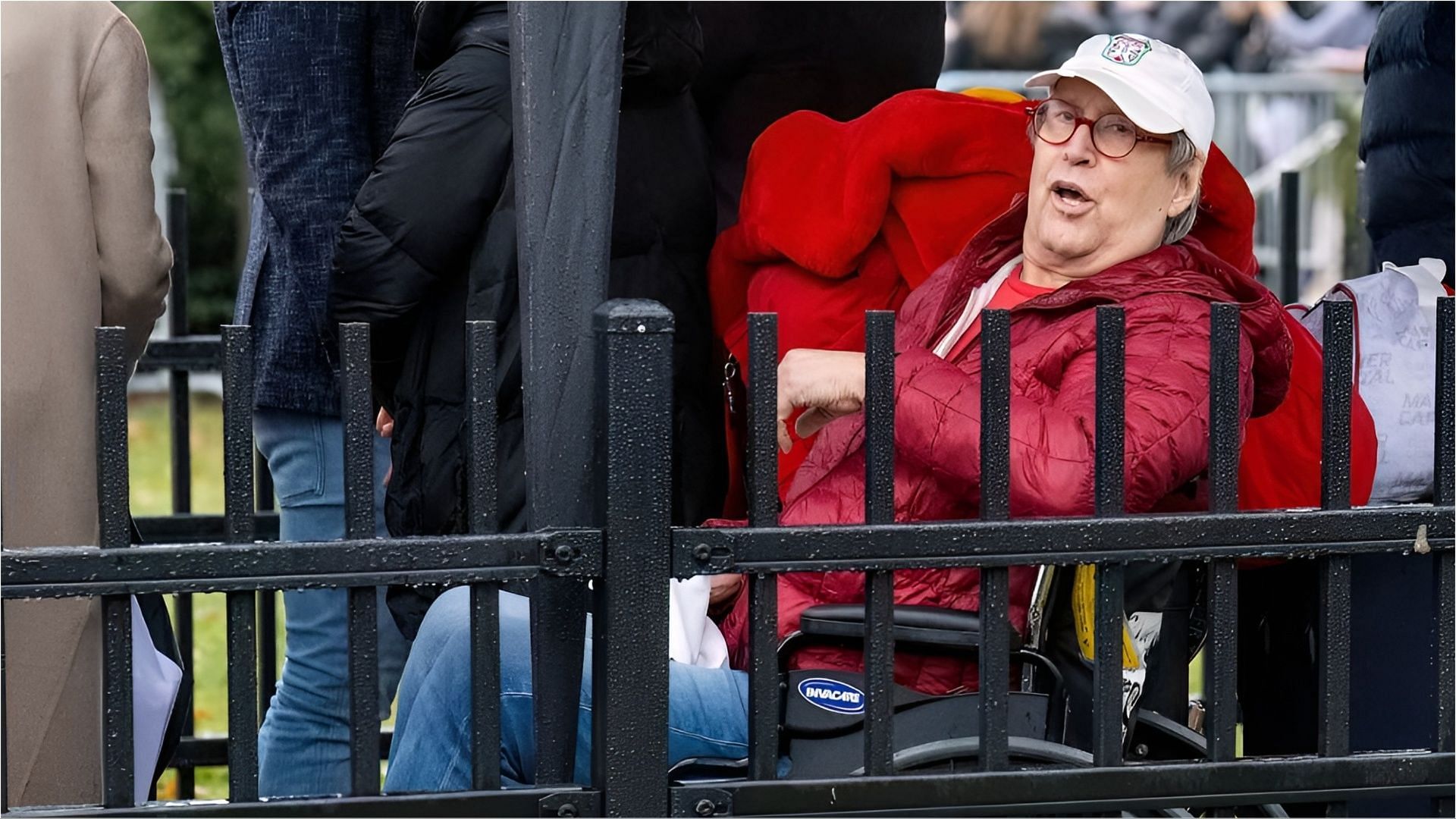 Chevy Chase was spotted using a wheelchair at an event (Image via Josiah_FL/X)