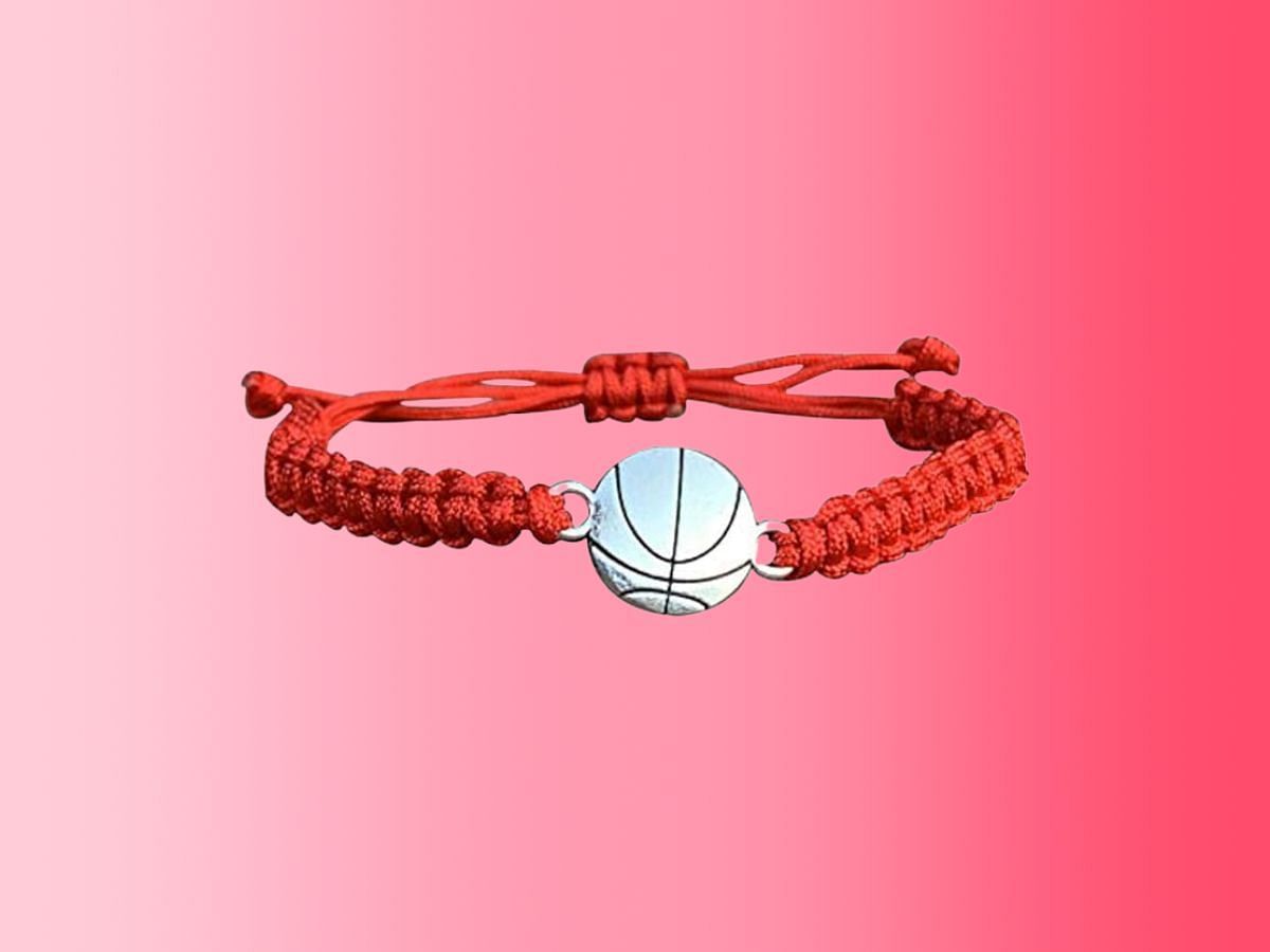 The Sportybella basketball charm bracelets (Image via Amazon)