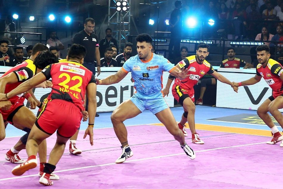 Bengaluru Bulls will look to settle scores against Bengal Warriors in this clash. (Credit: Pro Kabaddi League)