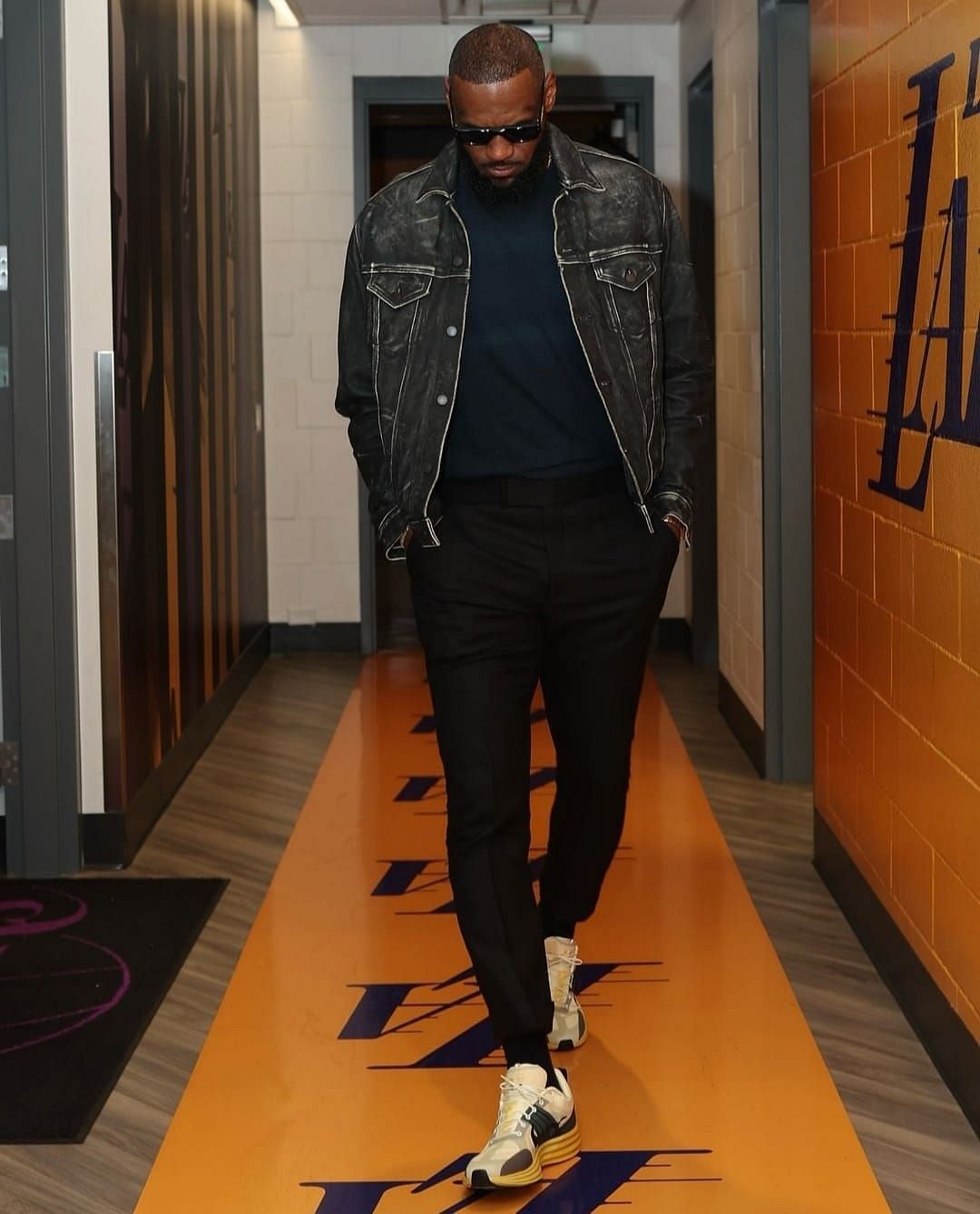 Lebron James Pulled Up To Lakers-knicks In $2298 John Elliott Jacket 