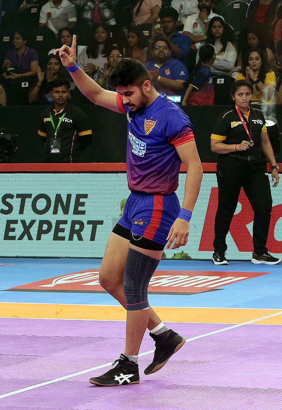 Naveen Kumar in action against Telugu Titans (Credits: PKL)