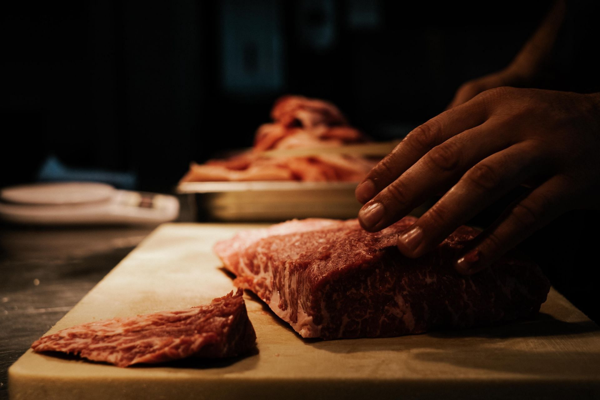 Cons of meat (image sourced via Pexels / Photo by rachel)
