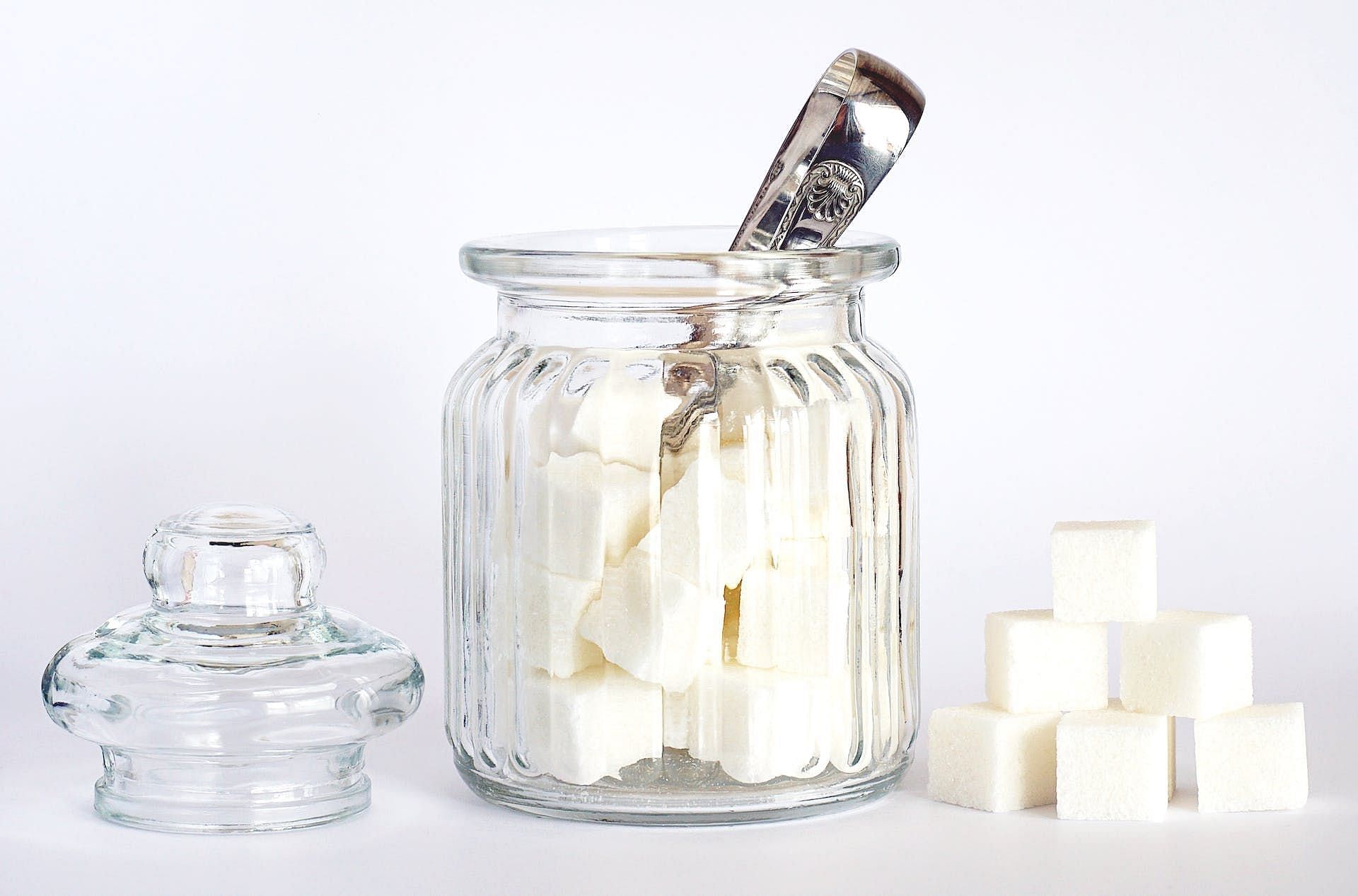 Sugars and sweeteners can cause watery stool. (Image via Pexels/Suzy Hazelwood)