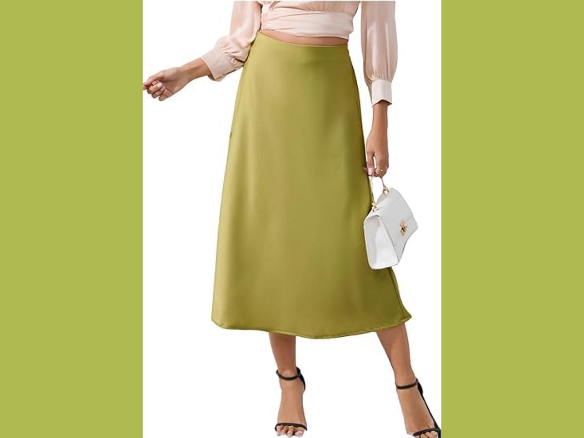 The Ciyubvh satin skirt (Image via Amazon)