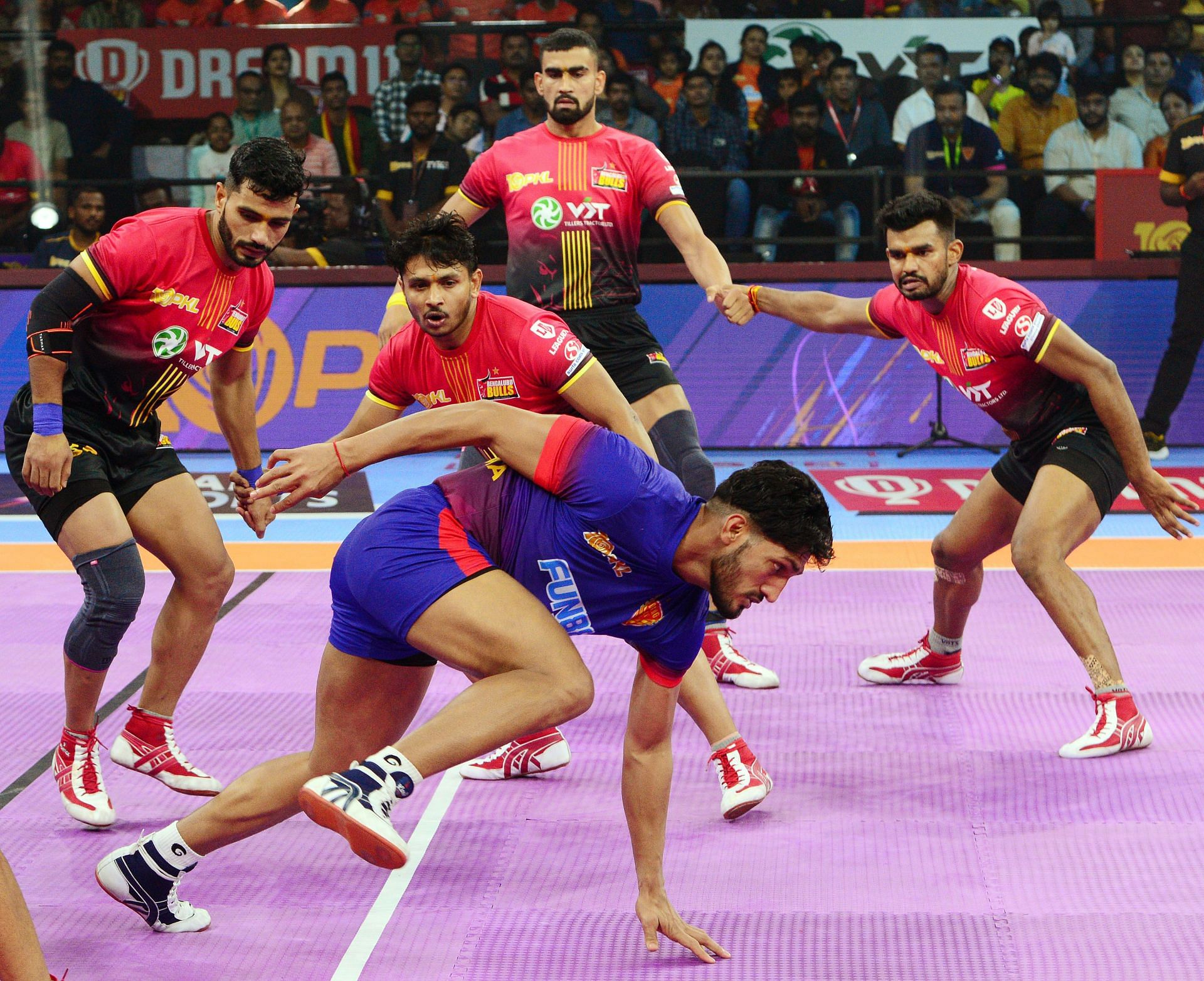 Bengaluru Bulls vs Dabang Delhi K.C. (credits: PKL)