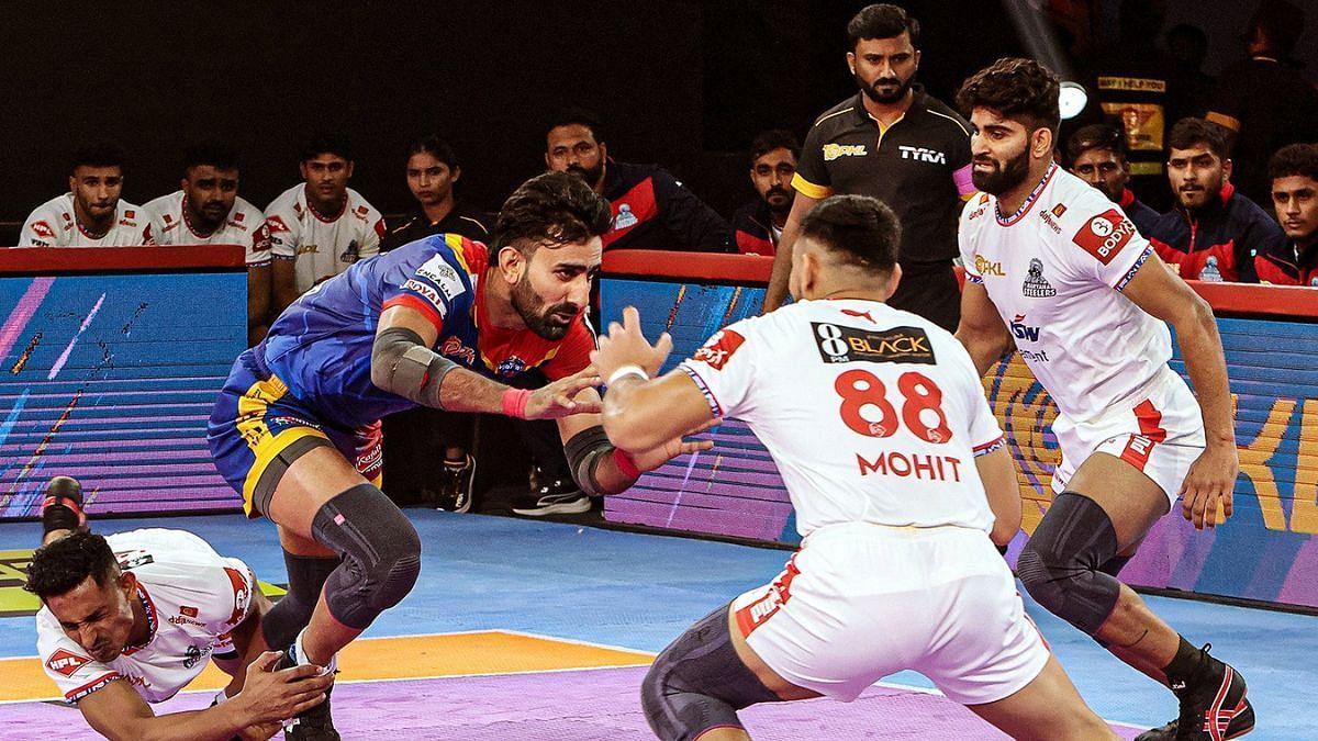 Haryana Steelers in action against UP Yoddhas in previous game (Image Courtesy: Twitter/Haryana Steelers)