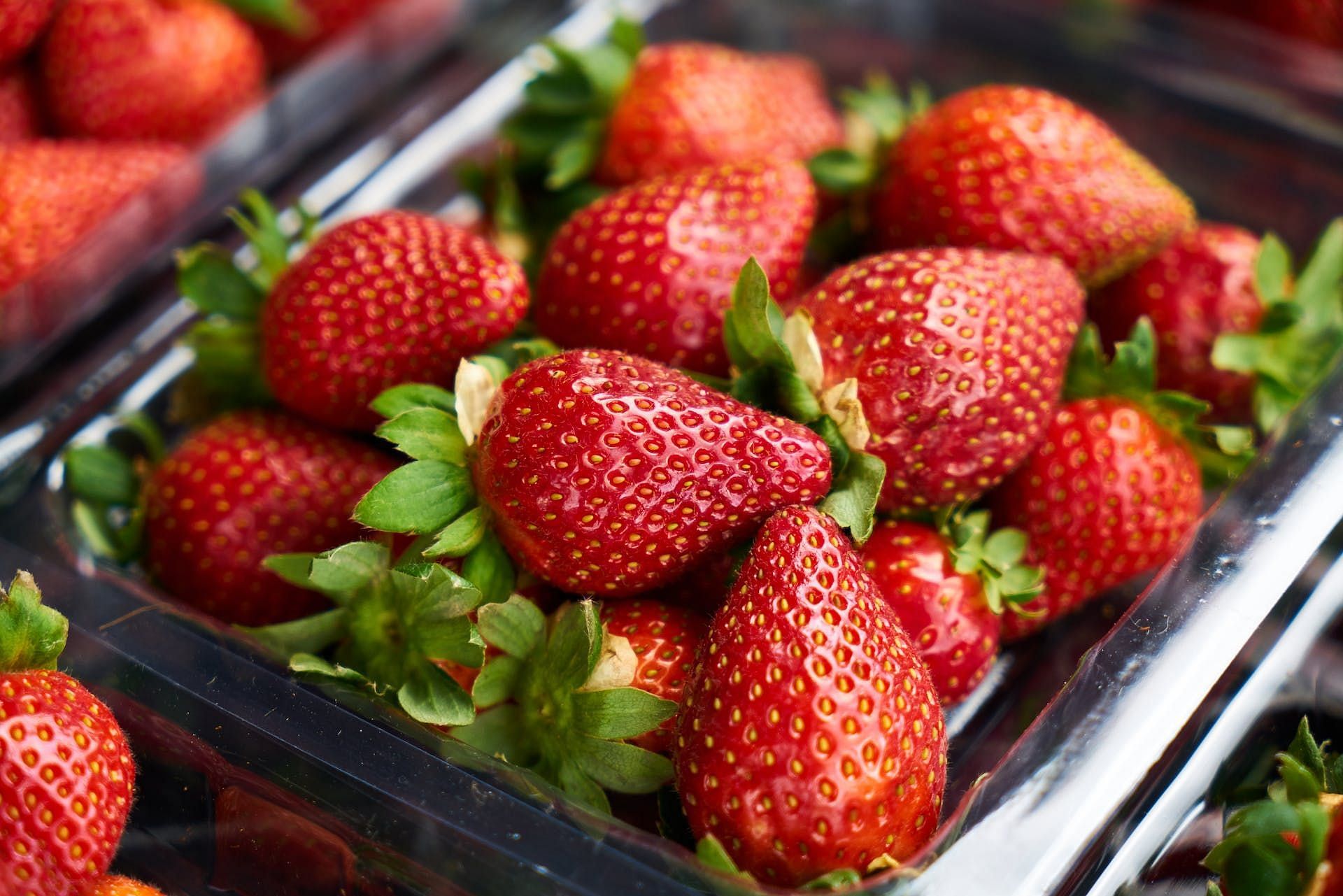 Strawberries (Image via Pexels/Engin Akyurt)