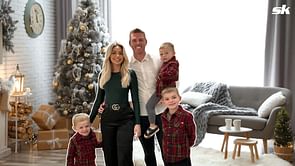 [Photos] Dodgers All-Star Freddie Freeman's family Christmas photos with Santa deliver a touchdown of holiday goodness