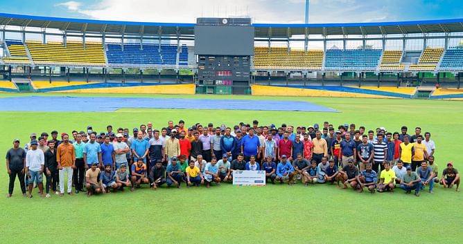 Asia Cup 2023 : श्रीलंका क्रिकेट बोर्ड ने ग्राउंड स्टाफ में बांटी गई लाखों रूपये की इनामी राशि, टूर्नामेंट में किया था जबरदस्त काम